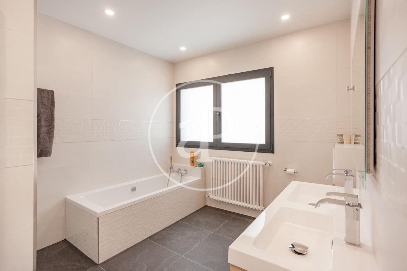 5 bedroom Villa for rent in San Sebastian de los Reyes with pool - € 6,500 (Ref: 9565256)