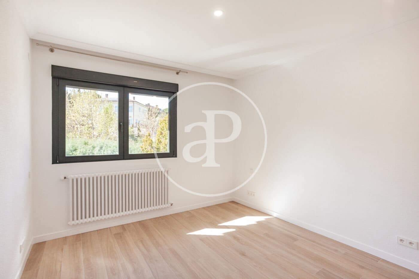 5 bedroom Villa for rent in San Sebastian de los Reyes with pool - € 6,500 (Ref: 9565256)