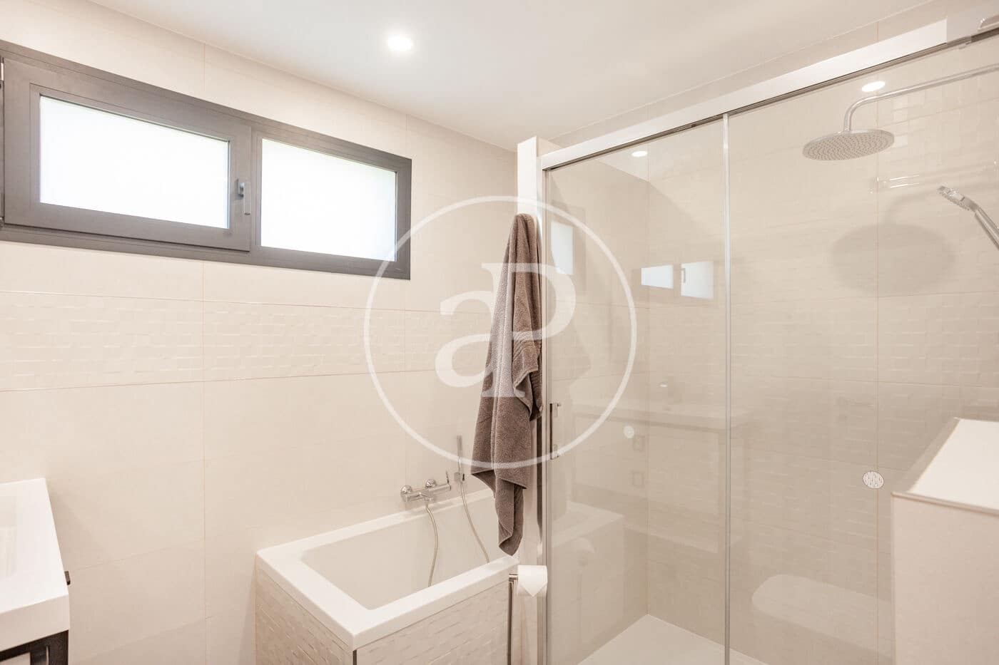 5 bedroom Villa for rent in San Sebastian de los Reyes with pool - € 6,500 (Ref: 9565256)