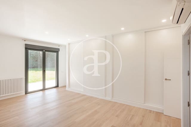 5 bedroom Villa for rent in Fuente del Fresno, San Sebastián de los Reyes with pool - € 6,500 (Ref: 9565256)