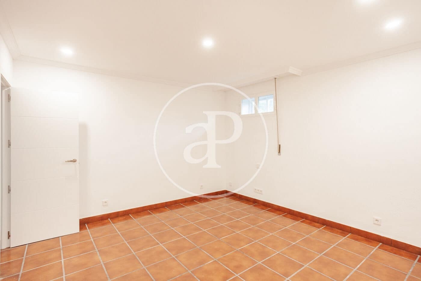 5 bedroom Villa for rent in San Sebastian de los Reyes with pool - € 6,500 (Ref: 9565256)