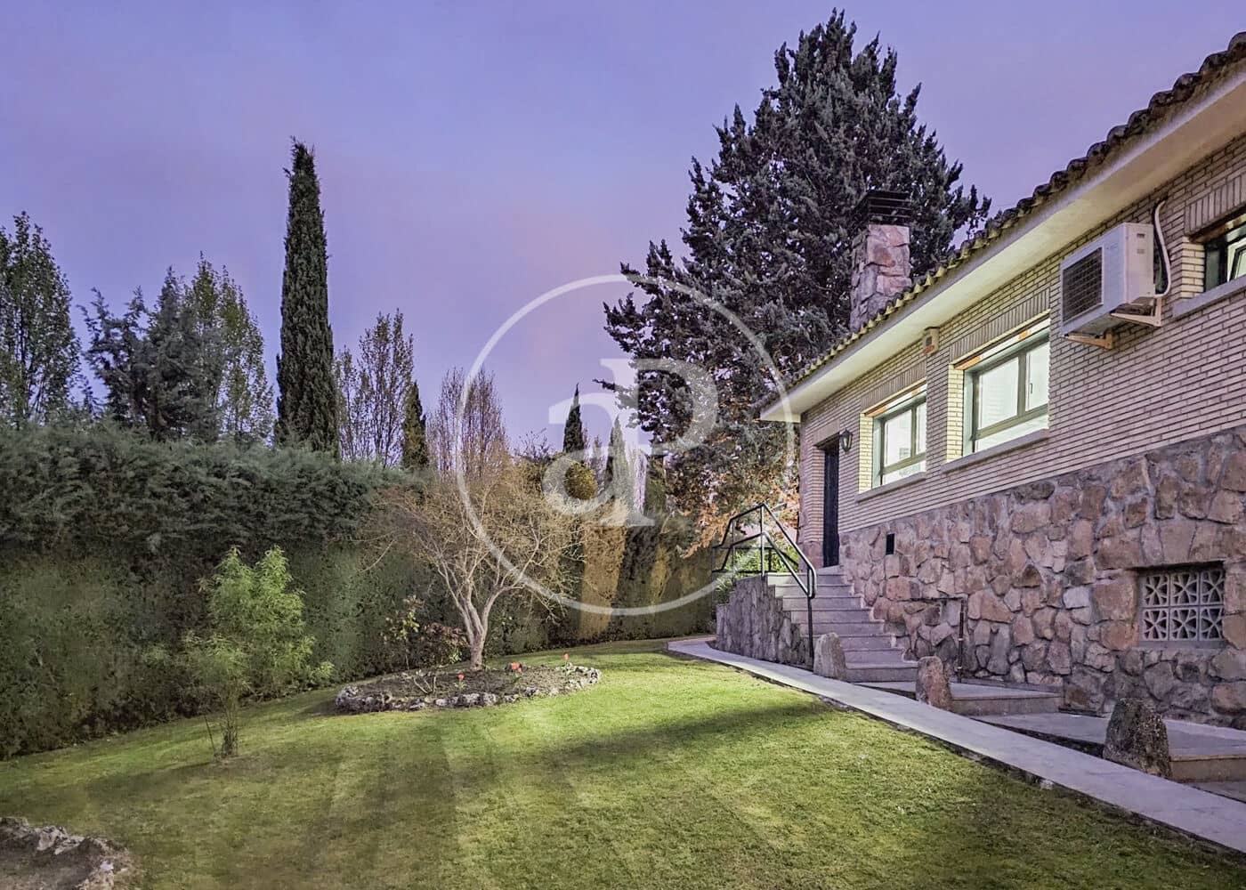 5 bedroom Villa for rent in San Sebastian de los Reyes with pool - € 6,500 (Ref: 9565256)