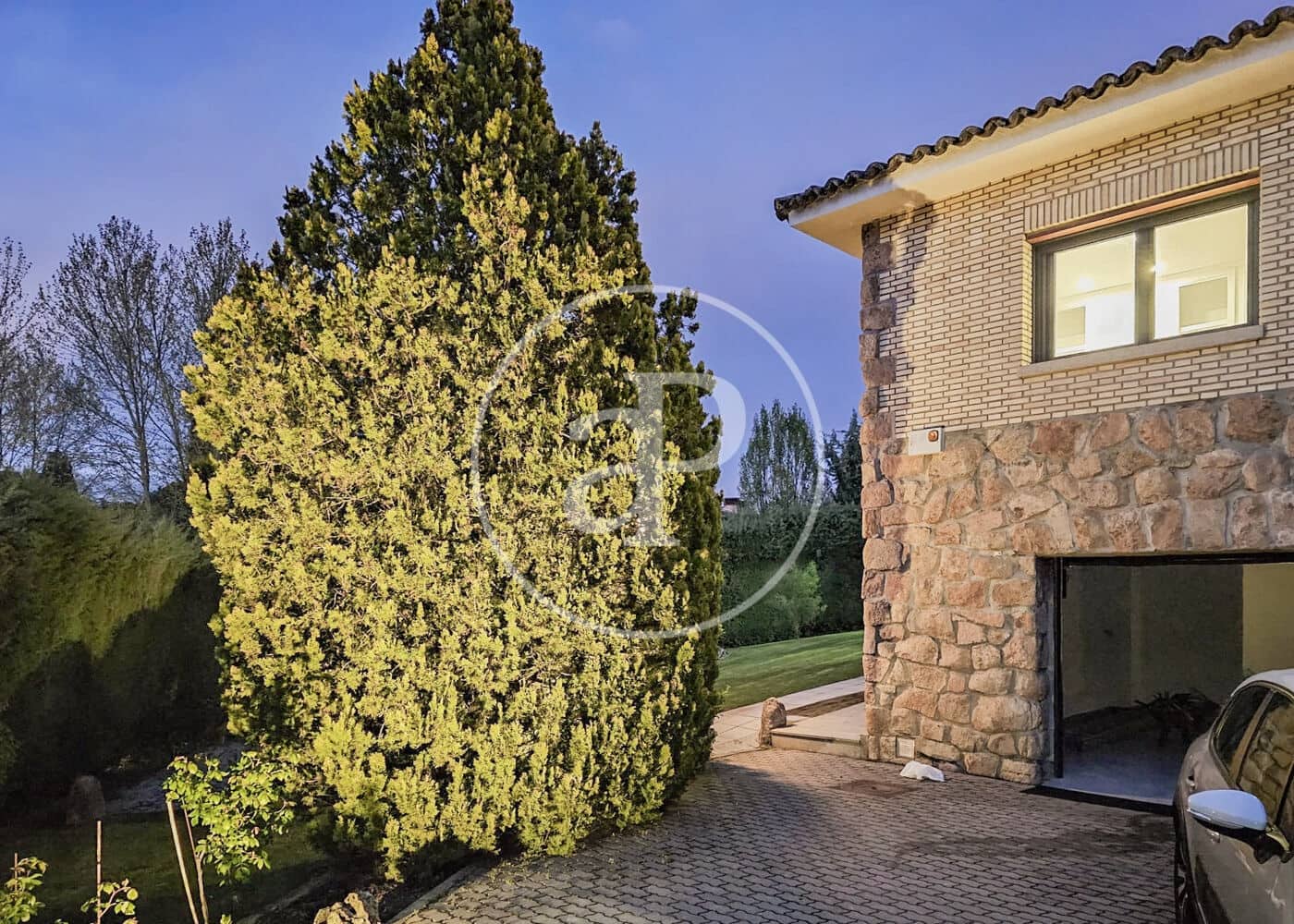 5 bedroom Villa for rent in San Sebastian de los Reyes with pool - € 6,500 (Ref: 9565256)