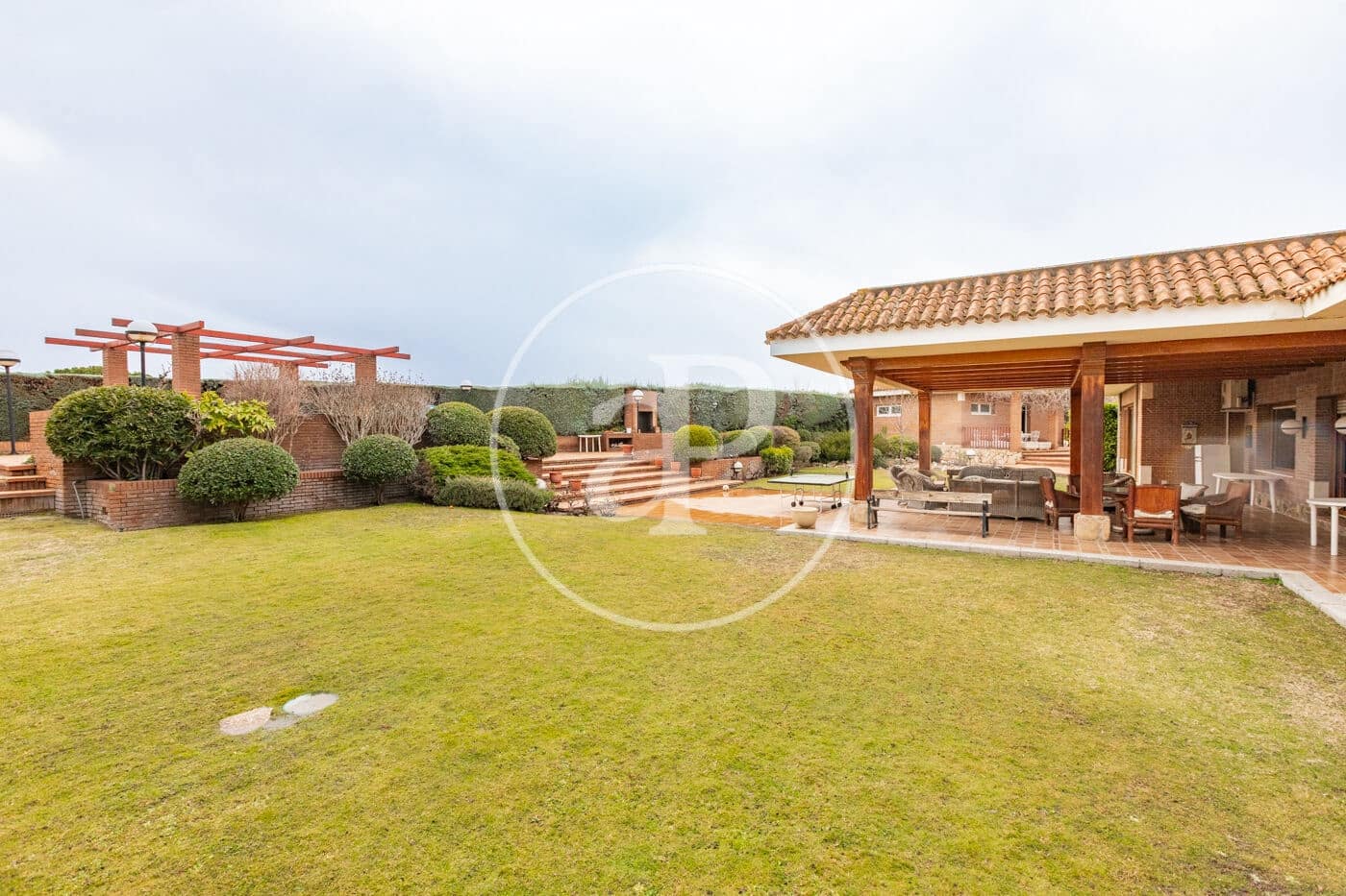 8 Zimmer Villa zu verkaufen in San Sebastian de los Reyes mit Pool - 1.790.000 € (Ref: 9568670)