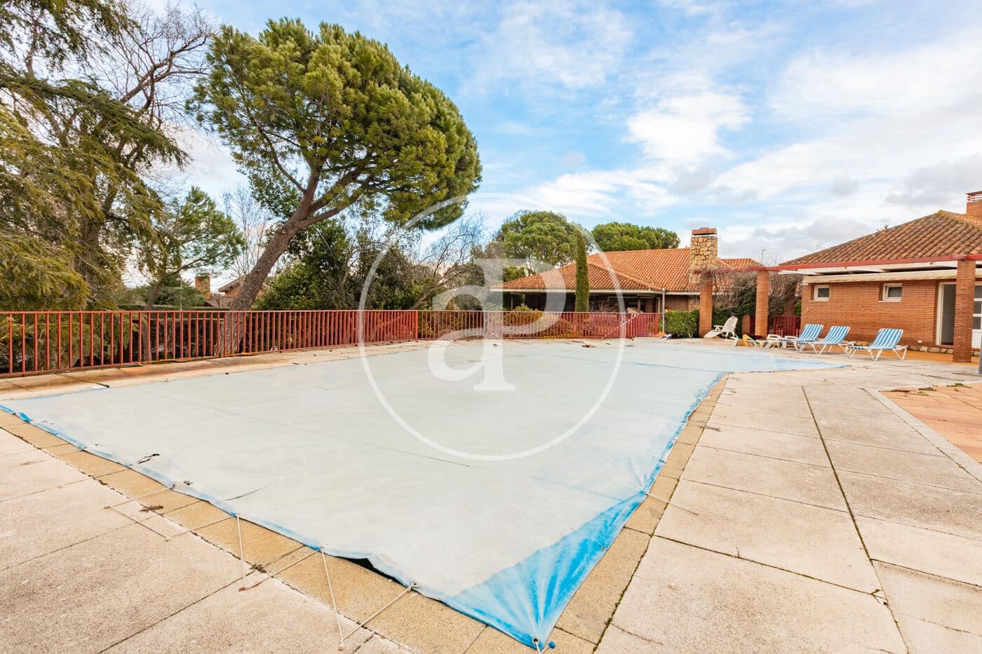 8 Zimmer Villa zu verkaufen in San Sebastian de los Reyes mit Pool - 1.790.000 € (Ref: 9568670)