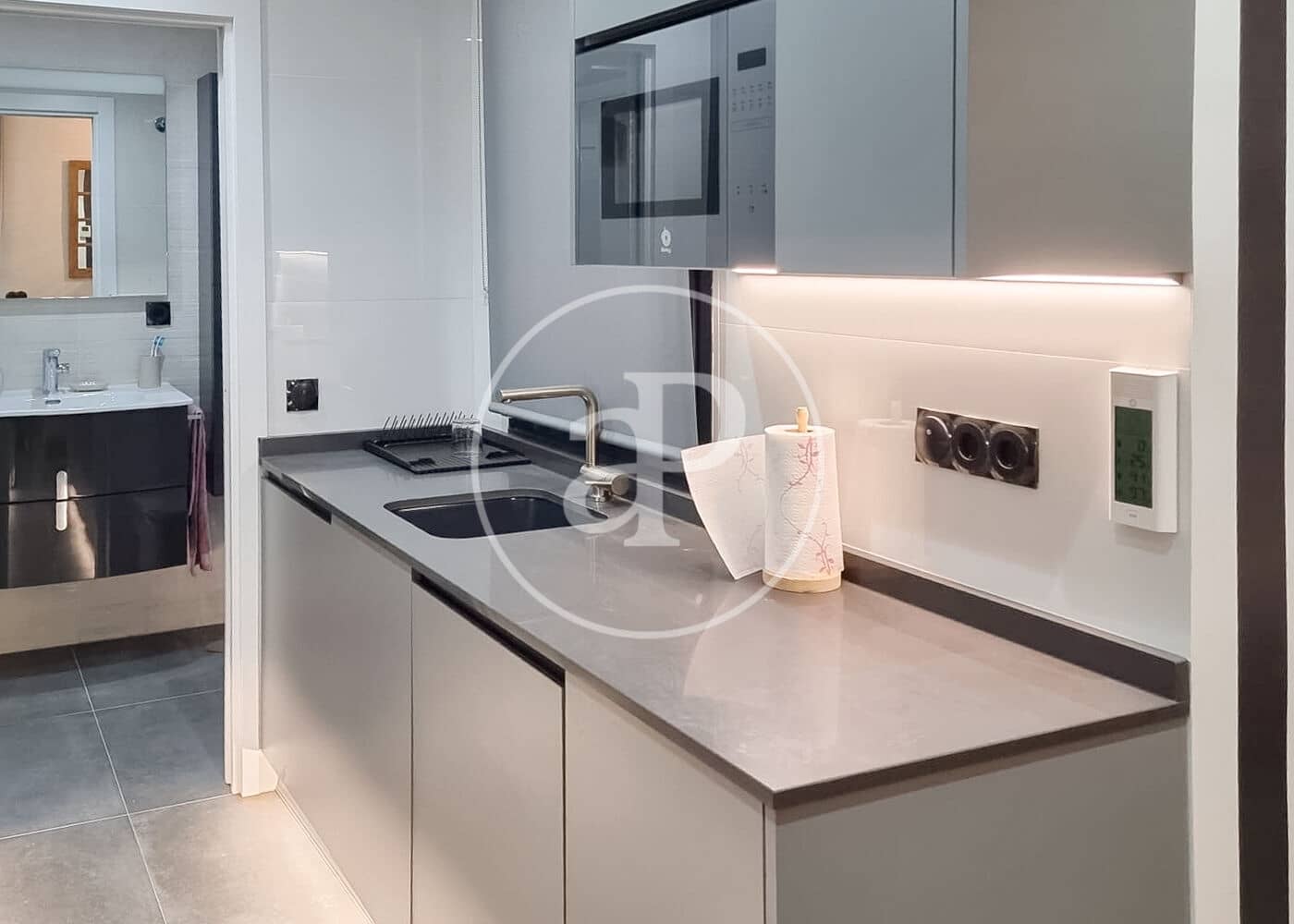 2 soveværelse Lejlighed til leje i Madrid by - € 1.700 (Ref: 9568671)