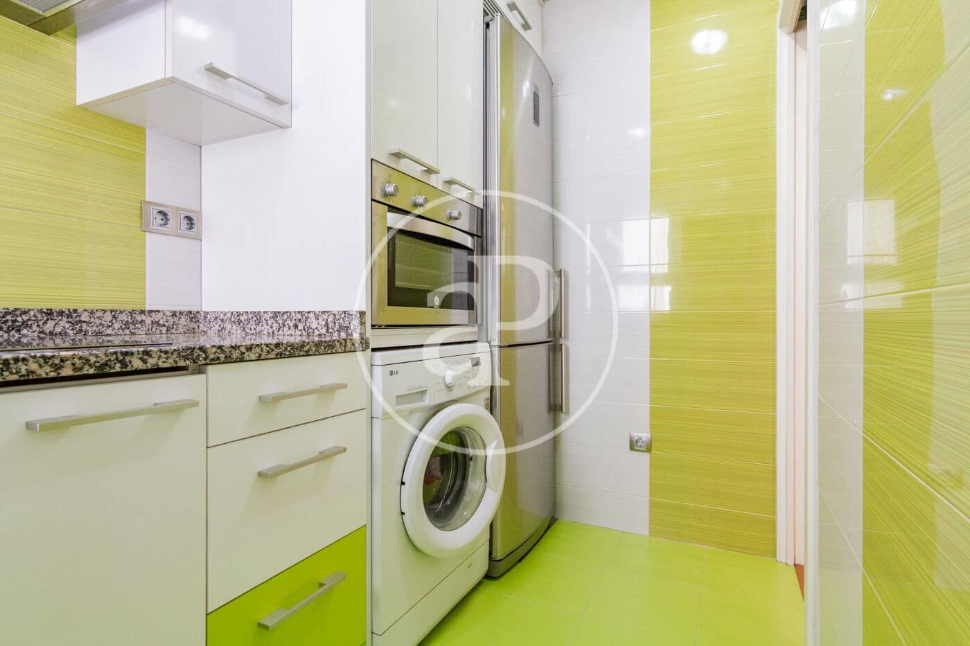 1 soveværelse Lejlighed til leje i Madrid by - € 1.800 (Ref: 9568673)