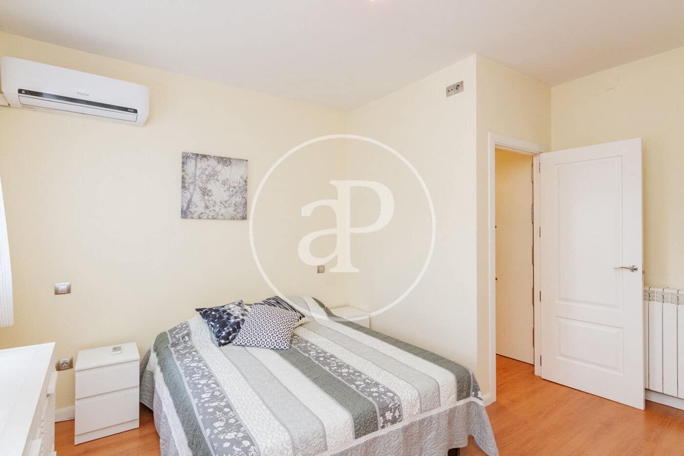 1 soveværelse Lejlighed til leje i Madrid by - € 1.800 (Ref: 9568673)