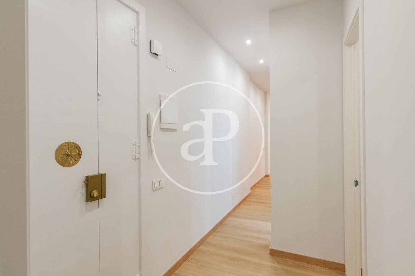 Apartamento de 2 habitaciones en Madrid ciudad en venta - 1.050.000 € (Ref: 9568675)