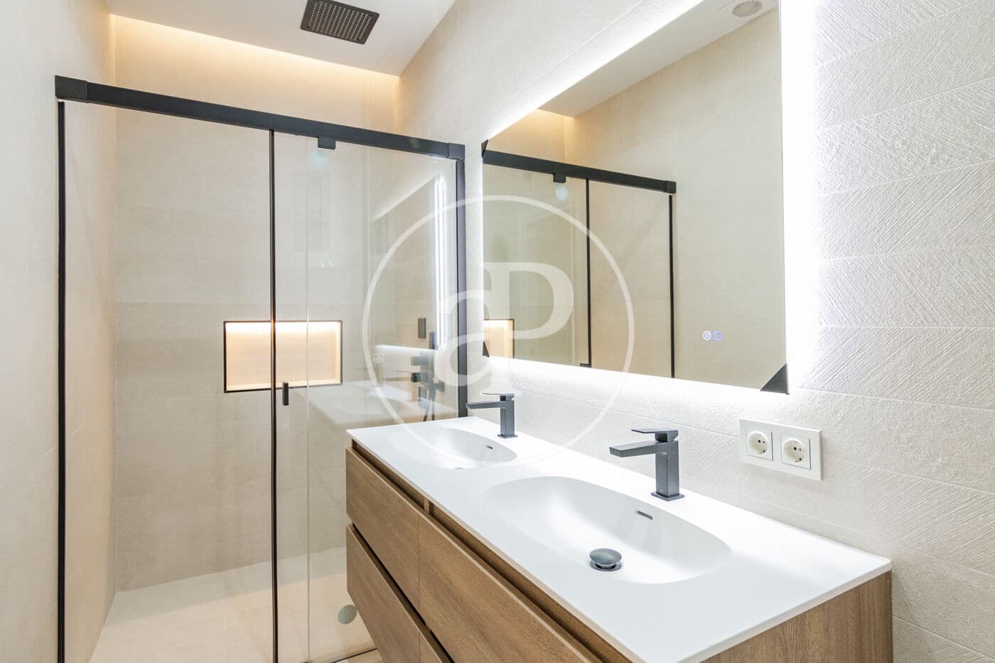 Apartamento de 2 habitaciones en Madrid ciudad en venta - 1.050.000 € (Ref: 9568675)