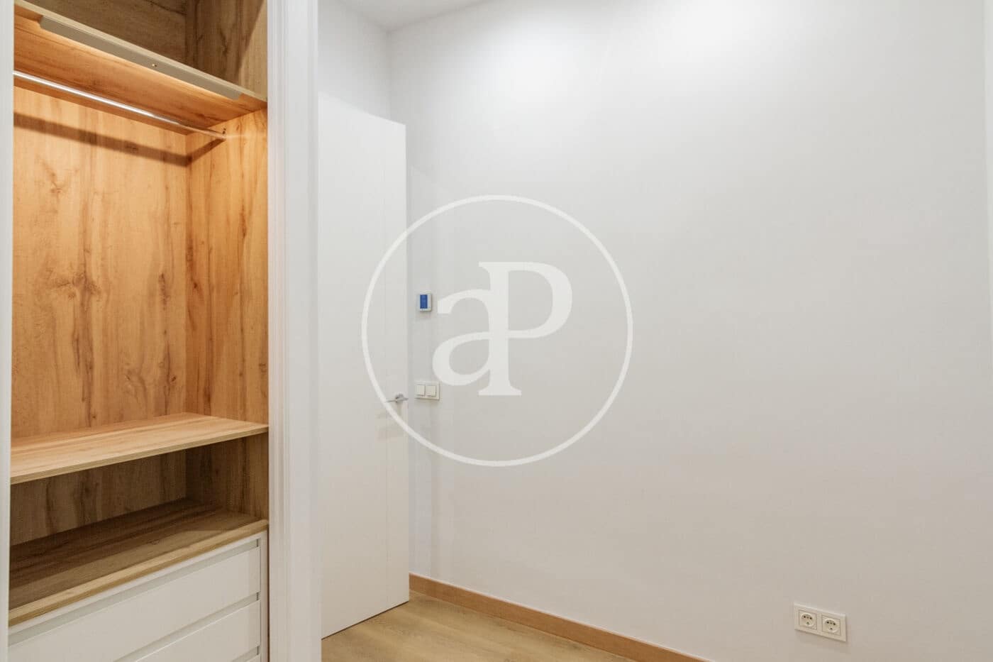 Apartamento de 2 habitaciones en Madrid ciudad en venta - 1.050.000 € (Ref: 9568675)