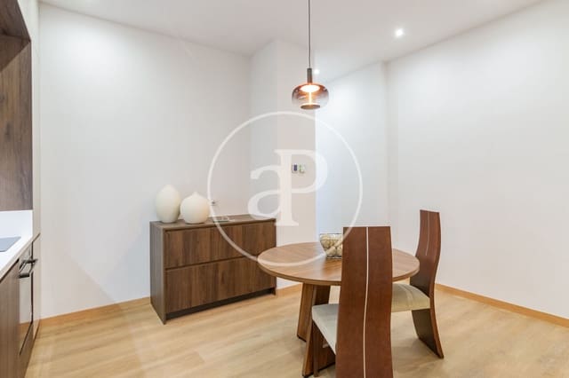 2 soveværelse Lejlighed til salg i Universidad, Madrid by - € 1.070.000 (Ref: 9568675)