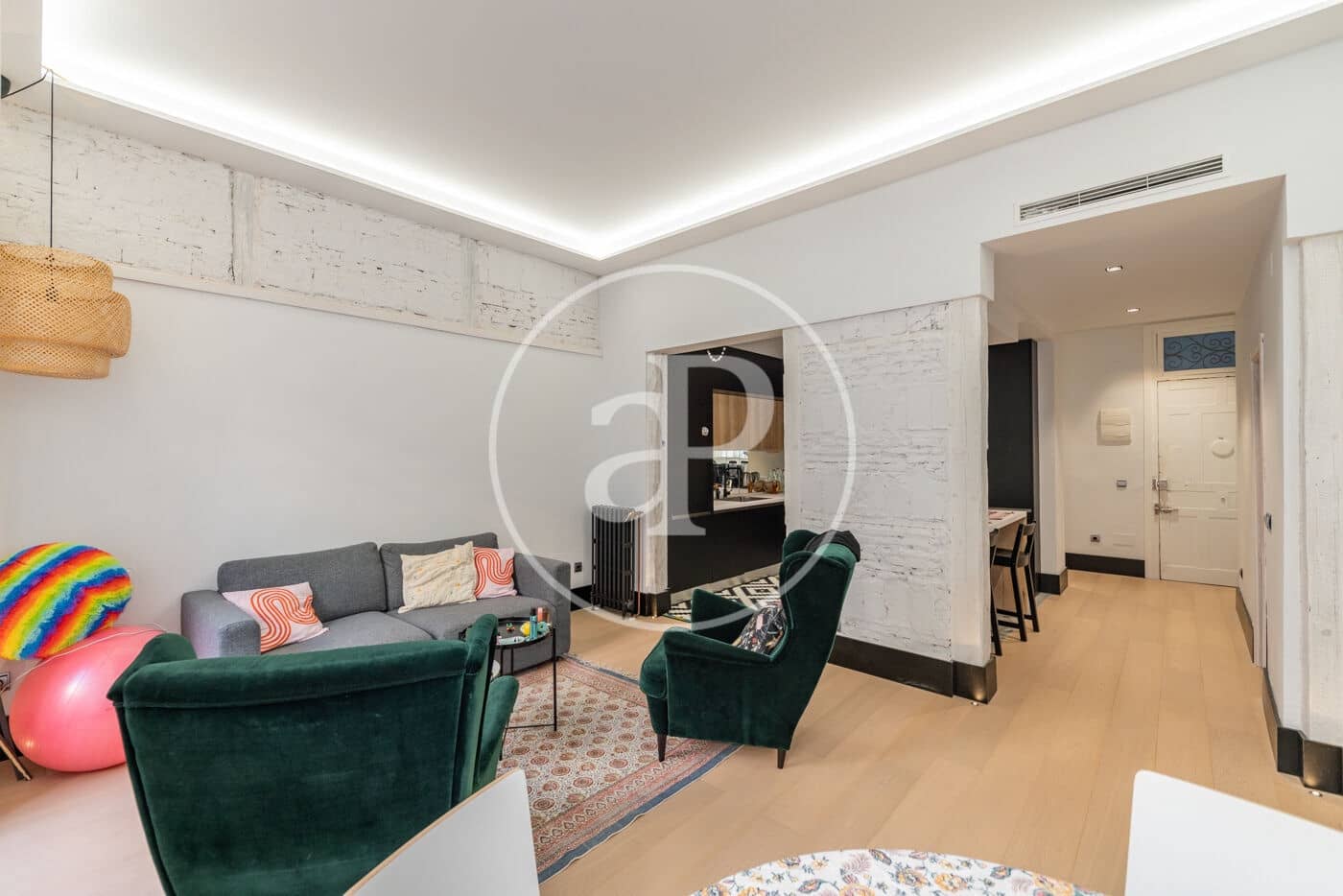 1 soveværelse Lejlighed til leje i Madrid by - € 2.400 (Ref: 9568676)