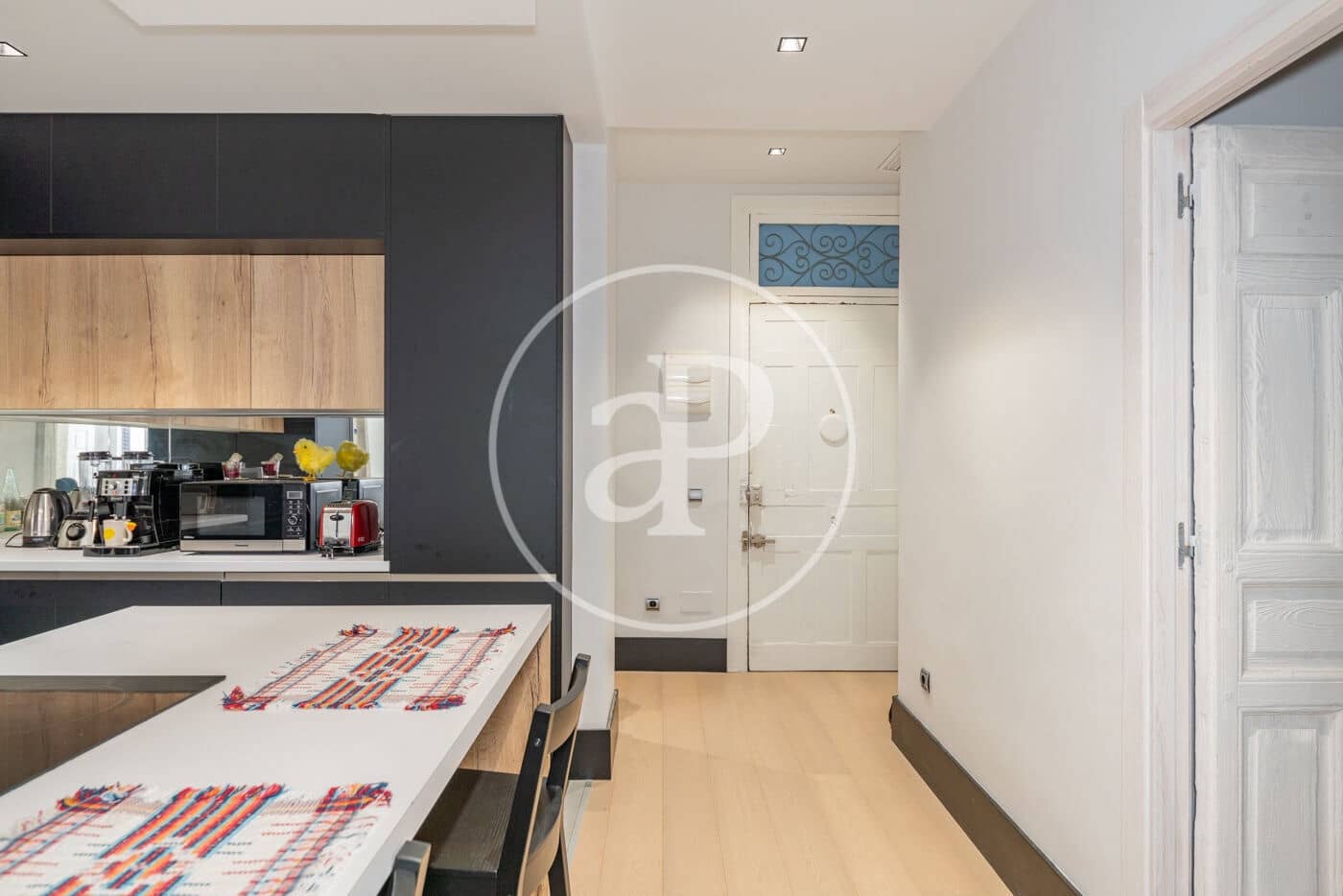 1 soveværelse Lejlighed til leje i Madrid by - € 2.400 (Ref: 9568676)