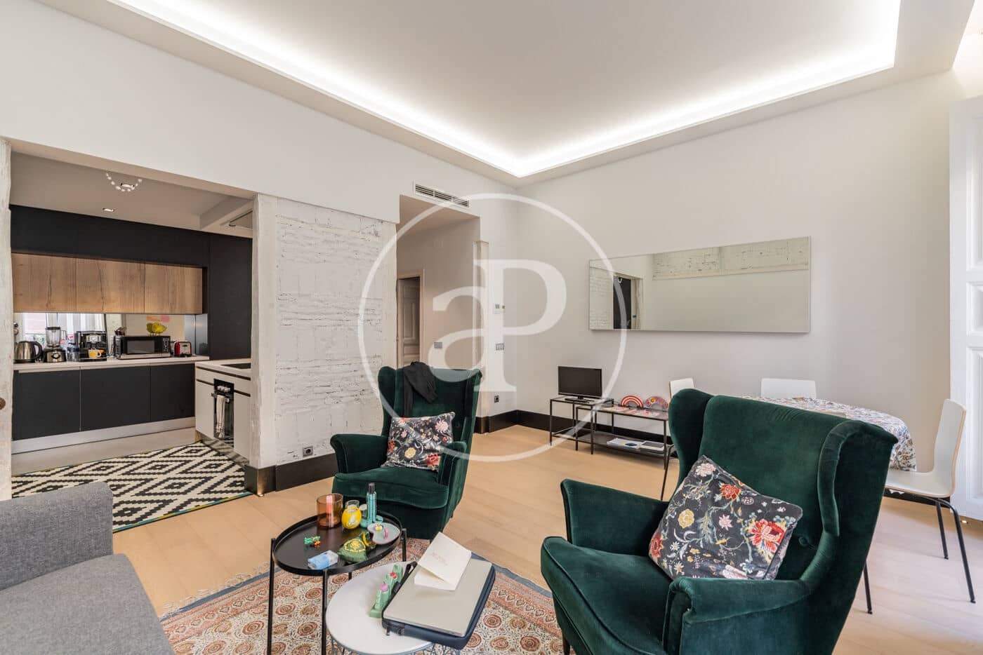 1 soveværelse Lejlighed til leje i Madrid by - € 2.400 (Ref: 9568676)