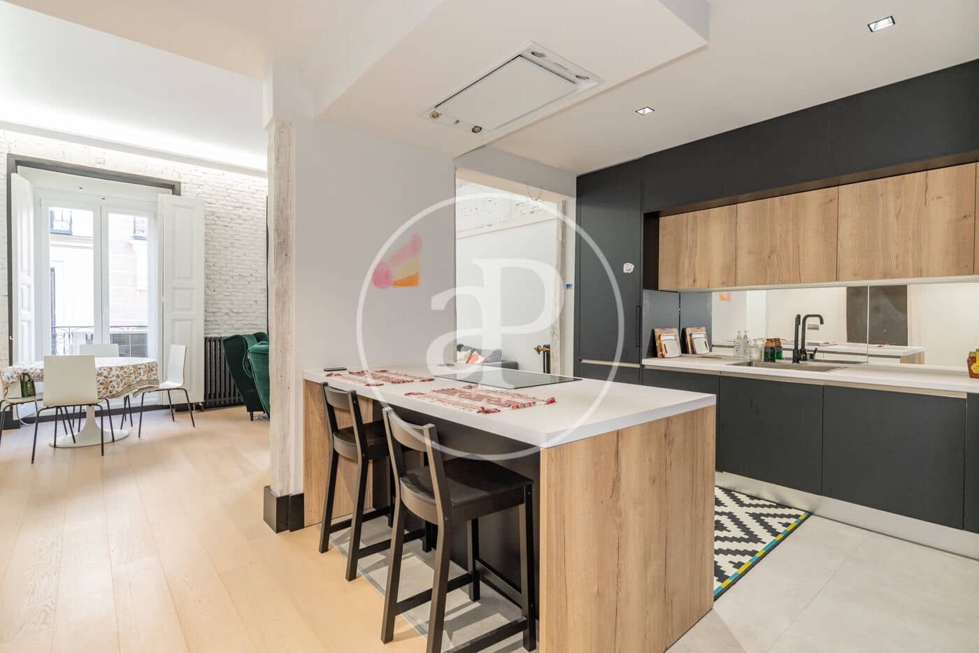 1 soveværelse Lejlighed til leje i Madrid by - € 2.400 (Ref: 9568676)