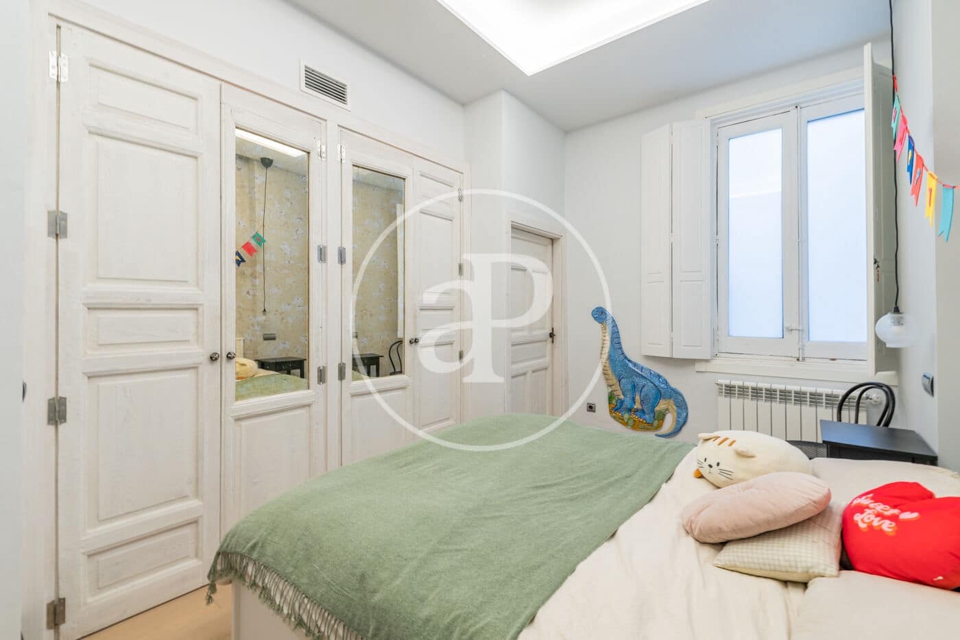 1 soveværelse Lejlighed til leje i Madrid by - € 2.400 (Ref: 9568676)