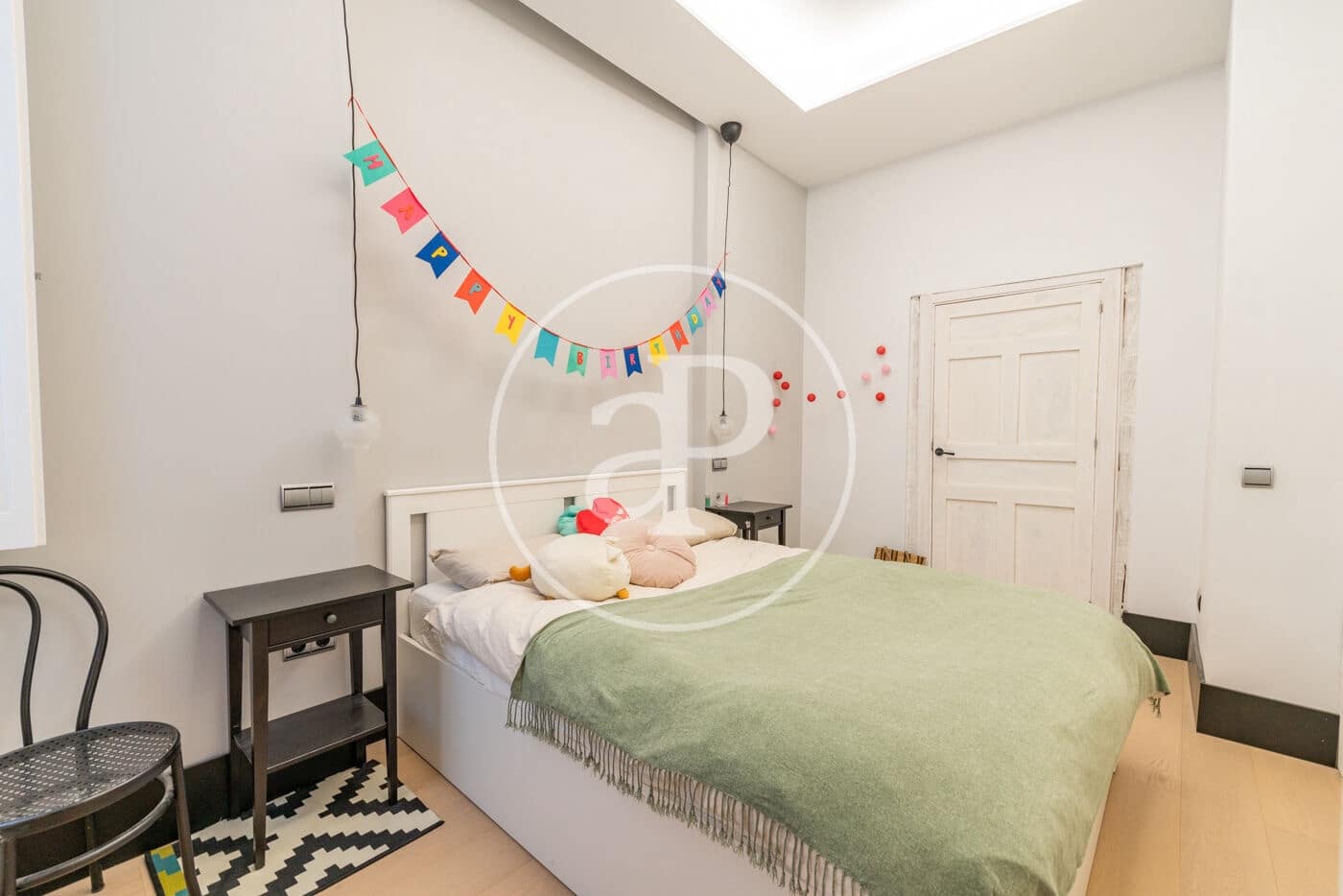 1 soveværelse Lejlighed til leje i Madrid by - € 2.400 (Ref: 9568676)