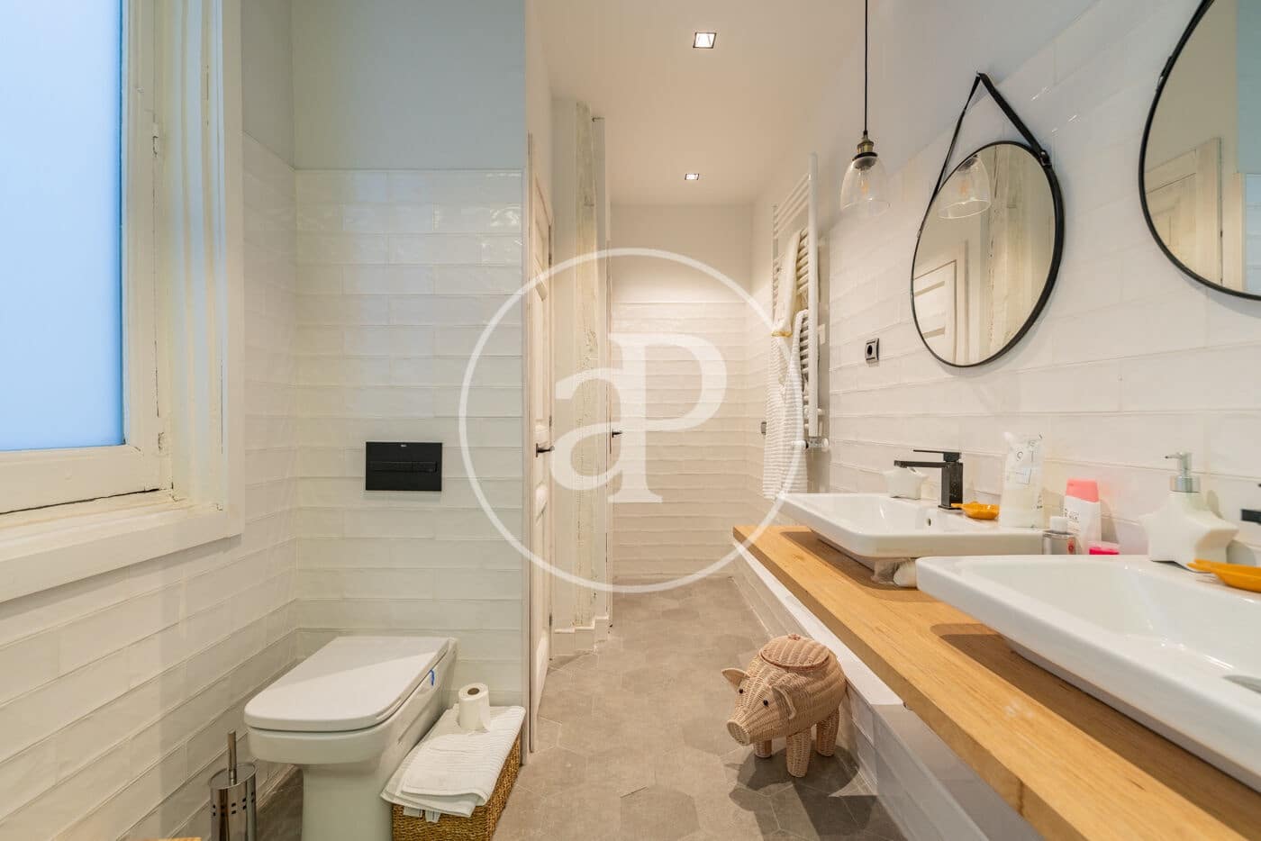 1 soveværelse Lejlighed til leje i Madrid by - € 2.400 (Ref: 9568676)