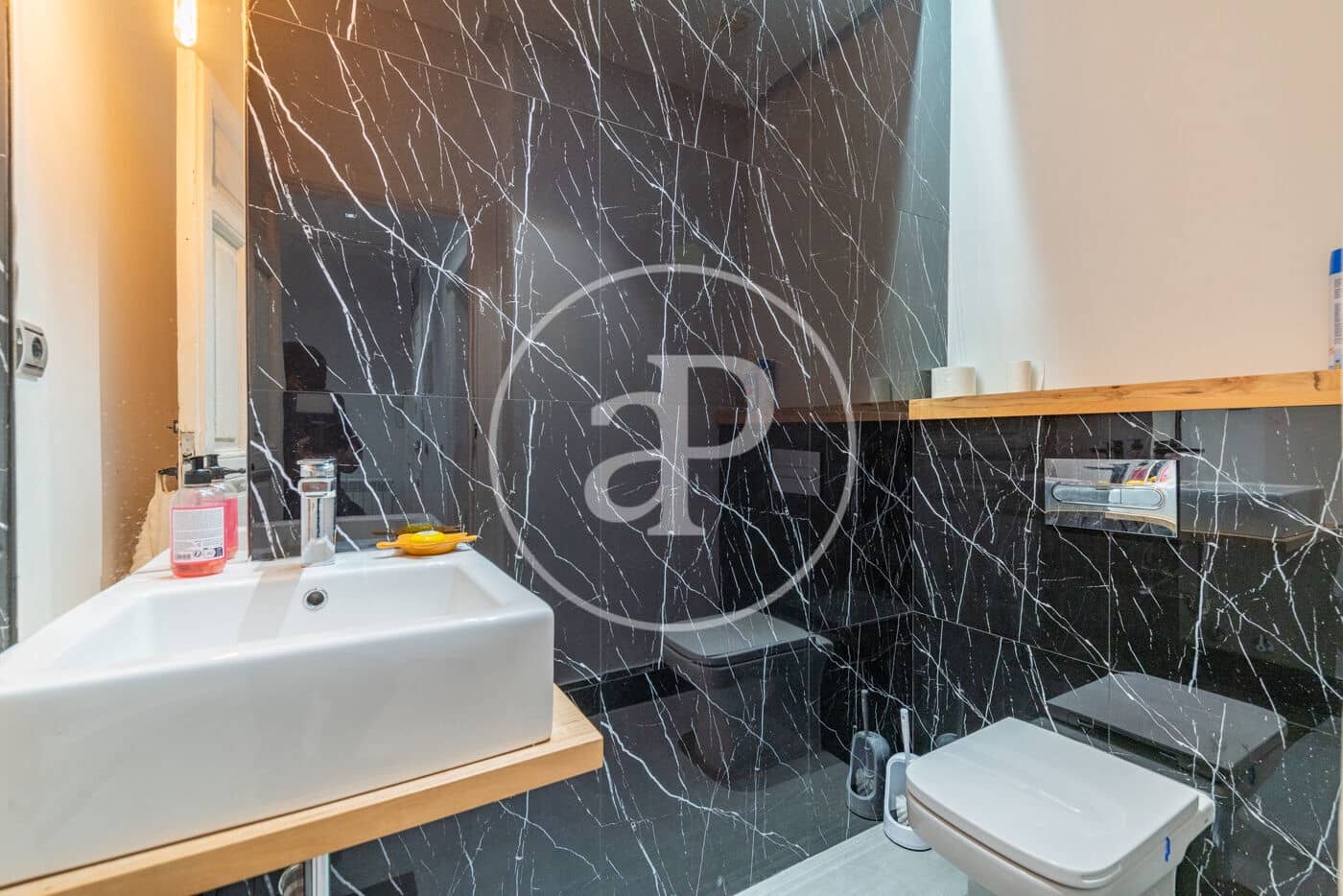 1 soveværelse Lejlighed til leje i Madrid by - € 2.400 (Ref: 9568676)