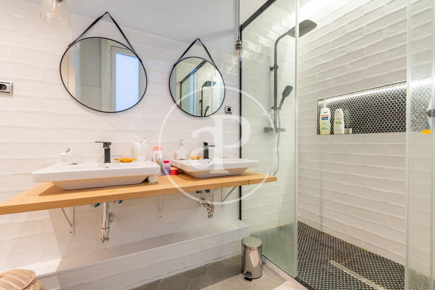 1 soveværelse Lejlighed til leje i Madrid by - € 2.400 (Ref: 9568676)