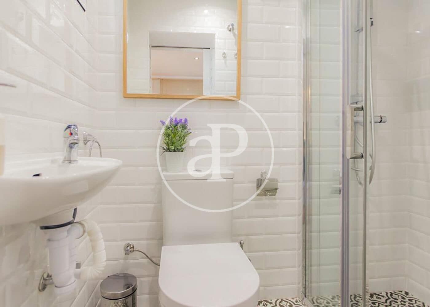 Appartement de 2 chambres à louer à Madrid ville - 1 950 € (Ref: 9568677)