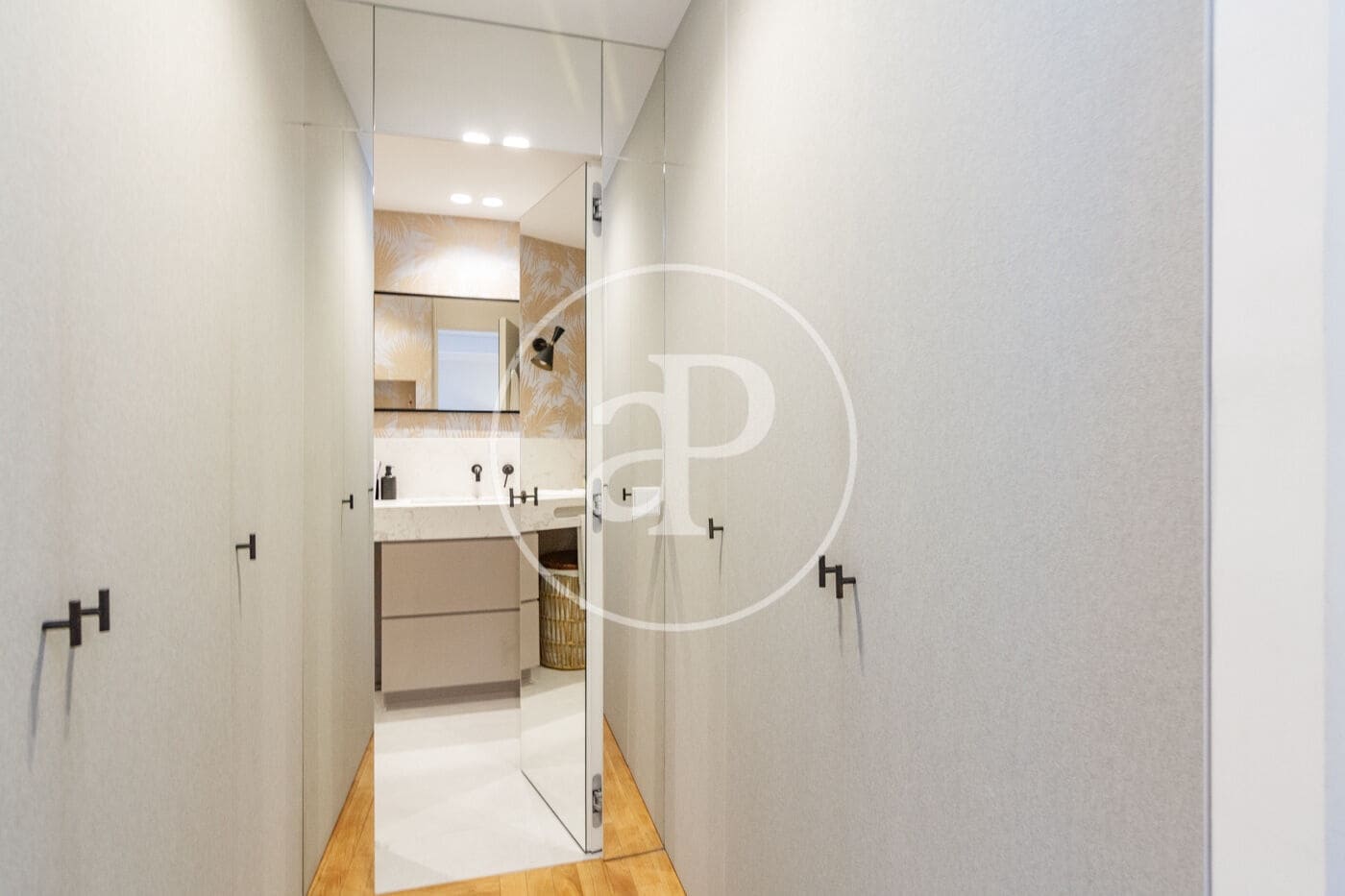 Apartamento de 1 habitación en Madrid ciudad en alquiler - 3.300 € (Ref: 9568678)