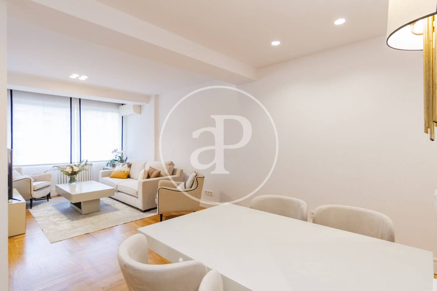 Apartamento de 1 habitación en Madrid ciudad en alquiler - 3.300 € (Ref: 9568678)