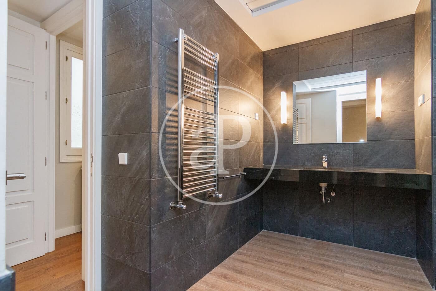 5 soveværelse Lejlighed til leje i Madrid by - € 9.000 (Ref: 9568680)