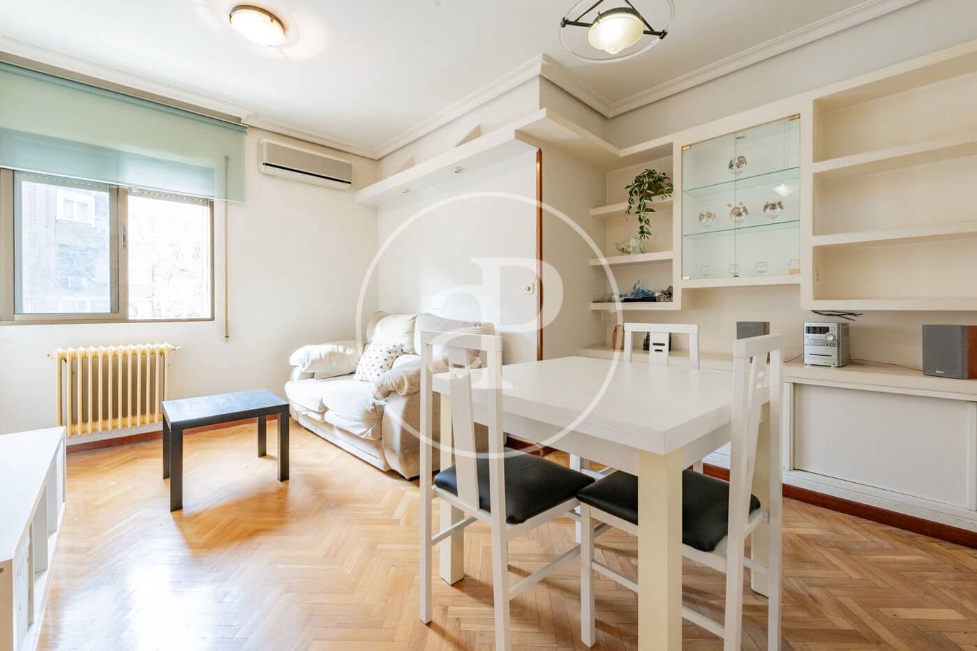 2 soveværelse Lejlighed til salg i Madrid by - € 357.000 (Ref: 9568681)