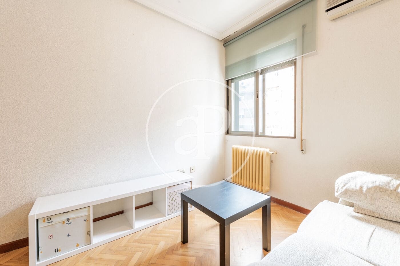 2 soveværelse Lejlighed til salg i Madrid by - € 357.000 (Ref: 9568681)