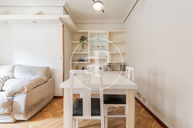 2 slaapkamer Appartement te koop in Ventas, Madrid stad - € 357.000 (Ref: 9568681)