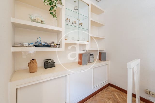 2 slaapkamer Appartement te koop in Ventas, Madrid stad - € 357.000 (Ref: 9568681)
