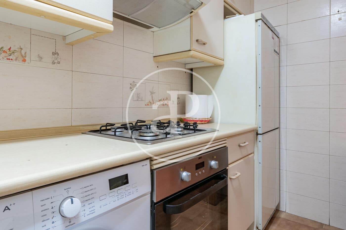 2 soveværelse Lejlighed til salg i Madrid by - € 357.000 (Ref: 9568681)