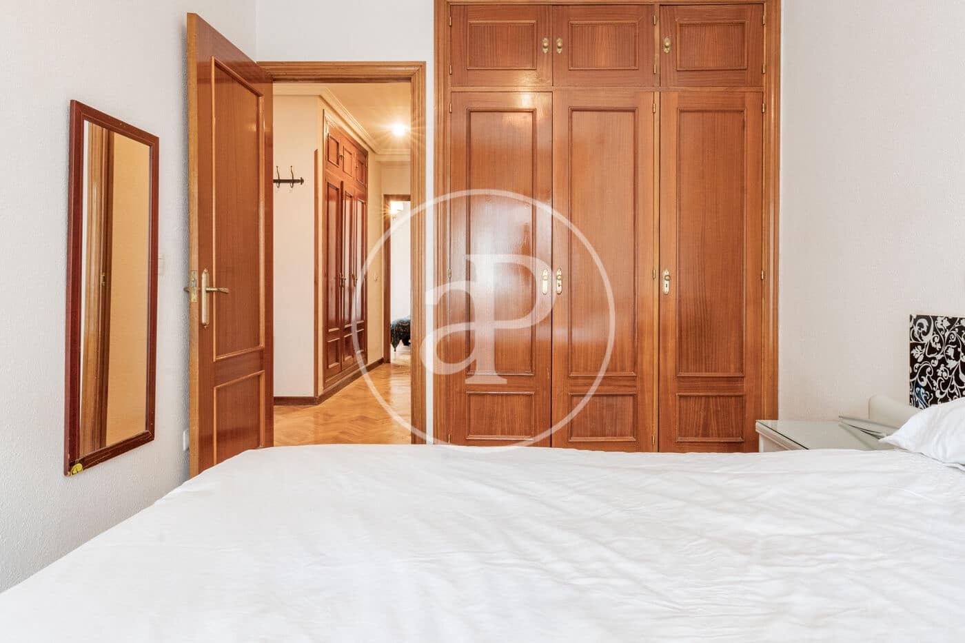 2 soveværelse Lejlighed til salg i Madrid by - € 357.000 (Ref: 9568681)