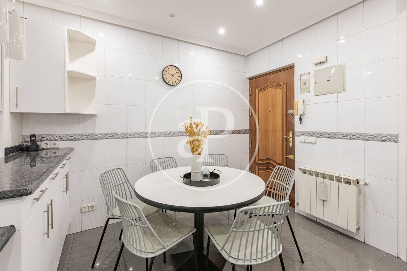 Apartamento de 3 habitaciones en Madrid ciudad en alquiler - 3.700 € (Ref: 9571182)