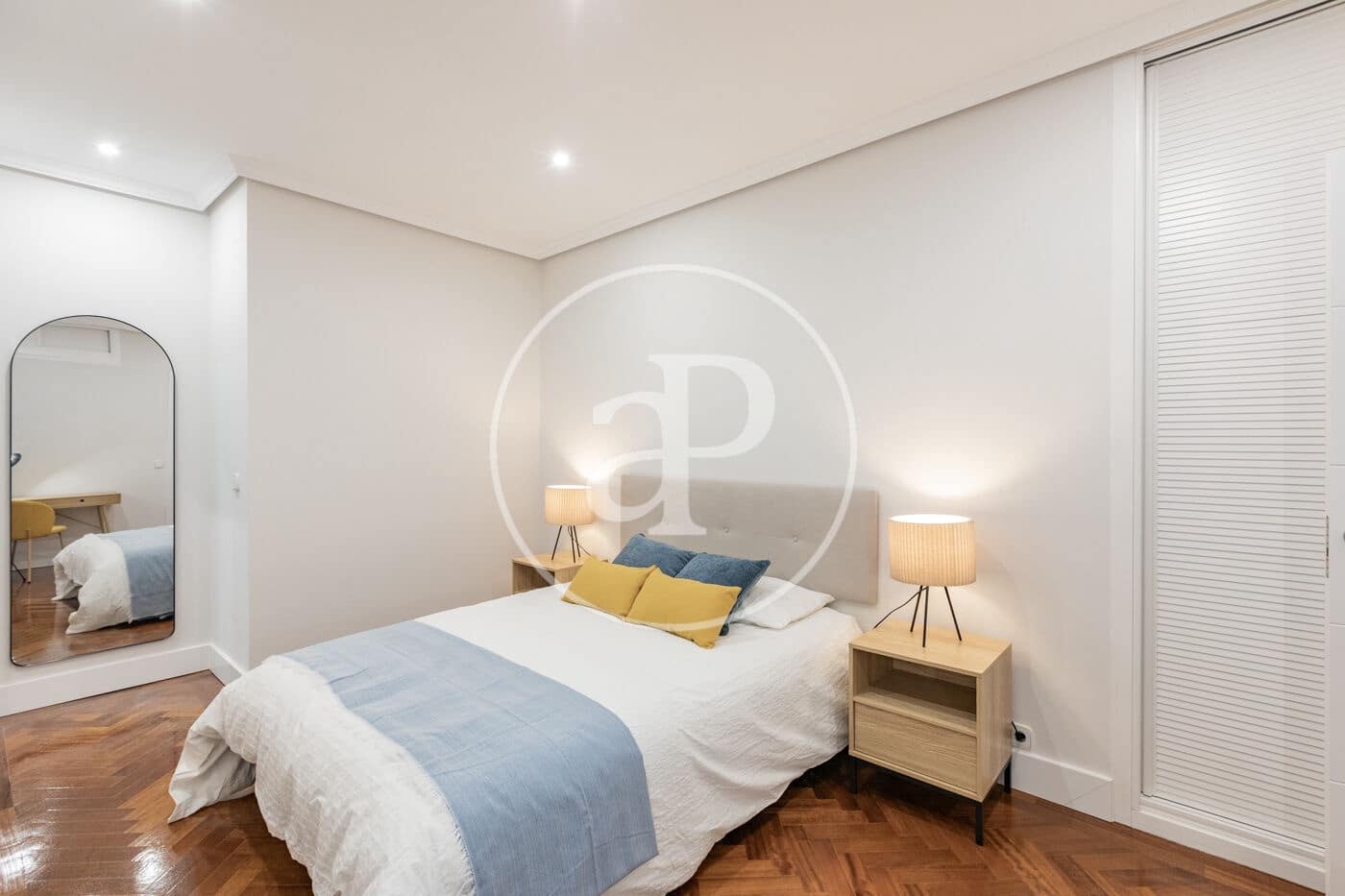 Apartamento de 3 habitaciones en Madrid ciudad en alquiler - 3.700 € (Ref: 9571182)