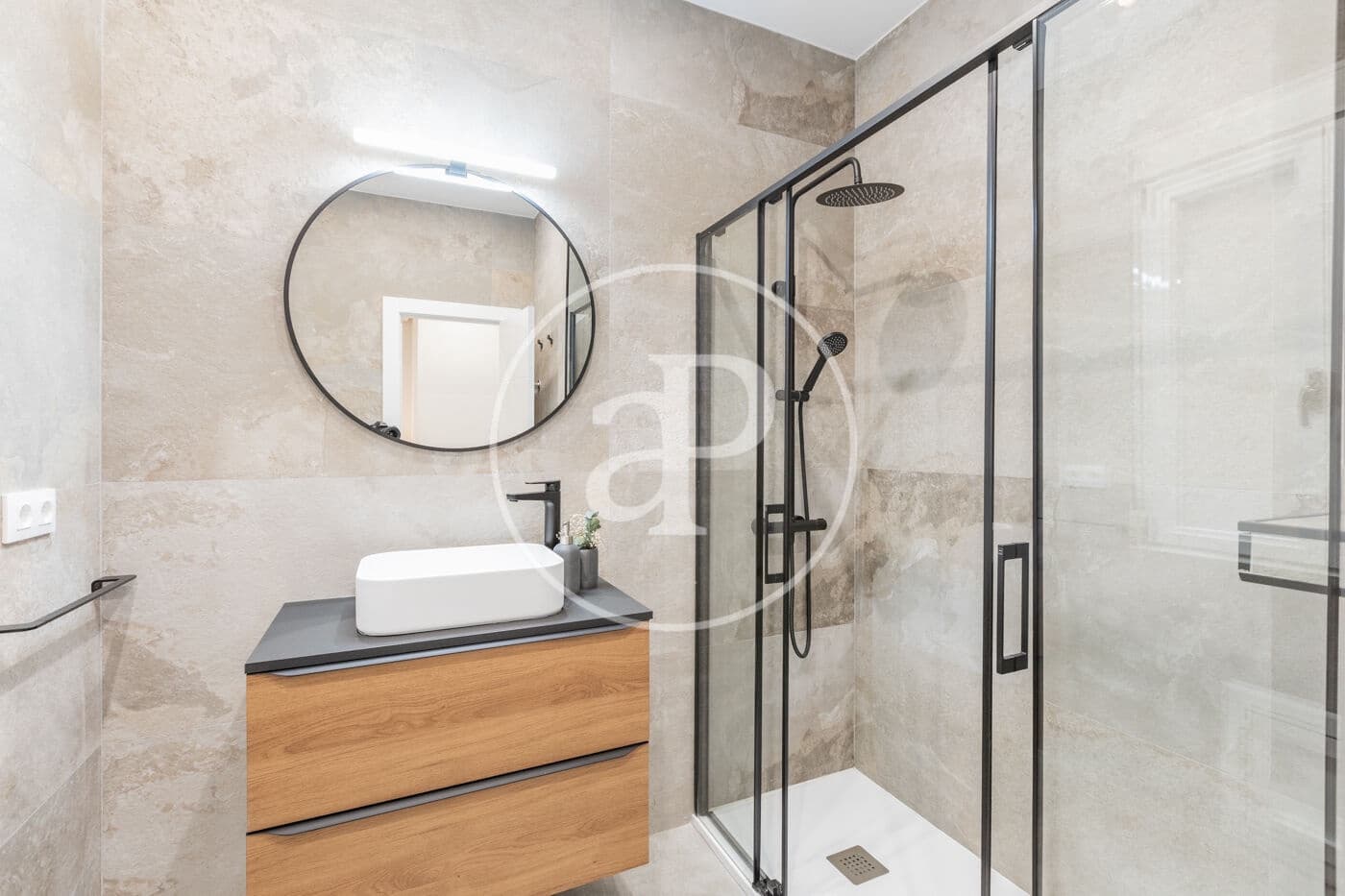 Apartamento de 3 habitaciones en Madrid ciudad en alquiler - 3.700 € (Ref: 9571182)