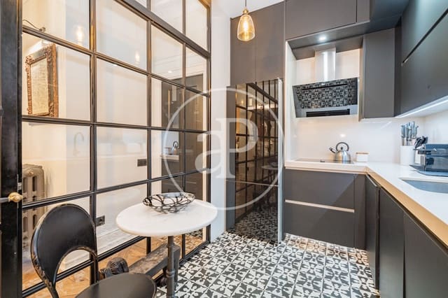 1 soverom Leilighet til salgs i Universidad, Madrid by - € 950 000 (Ref: 9571183)