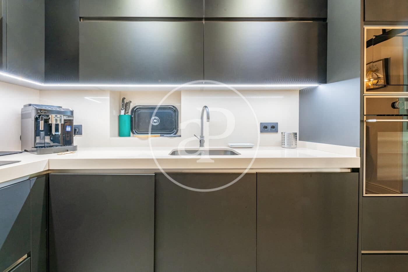 1 bedroom Apartment for sale in Madrid city - € 950,000 (Ref: 9571183)
