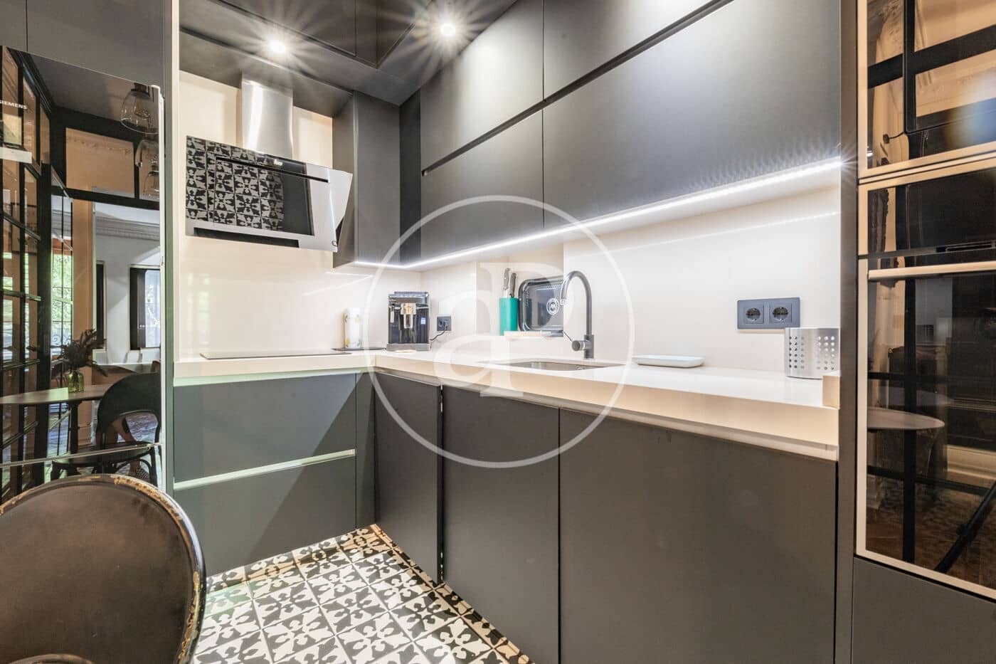 1 bedroom Apartment for sale in Madrid city - € 950,000 (Ref: 9571183)