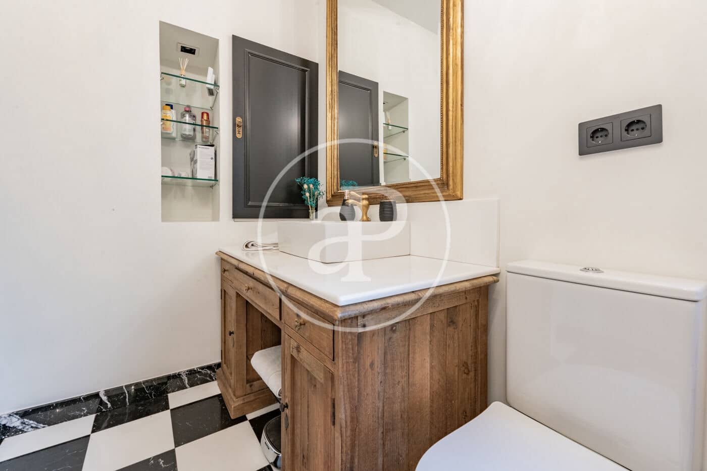 1 bedroom Apartment for sale in Madrid city - € 950,000 (Ref: 9571183)