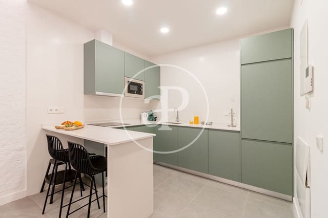 Appartement de 2 chambres à louer à Palacio, Madrid ville - 3 450 € (Ref: 9571184)