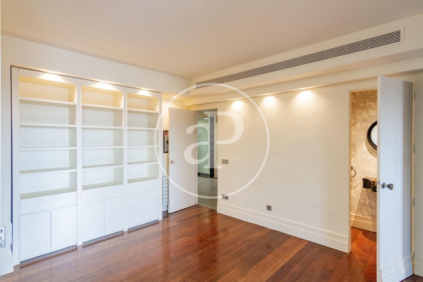 6 camera da letto Appartamento da affittare in Madrid citta con piscina - 8.250 € (Rif: 9574640)