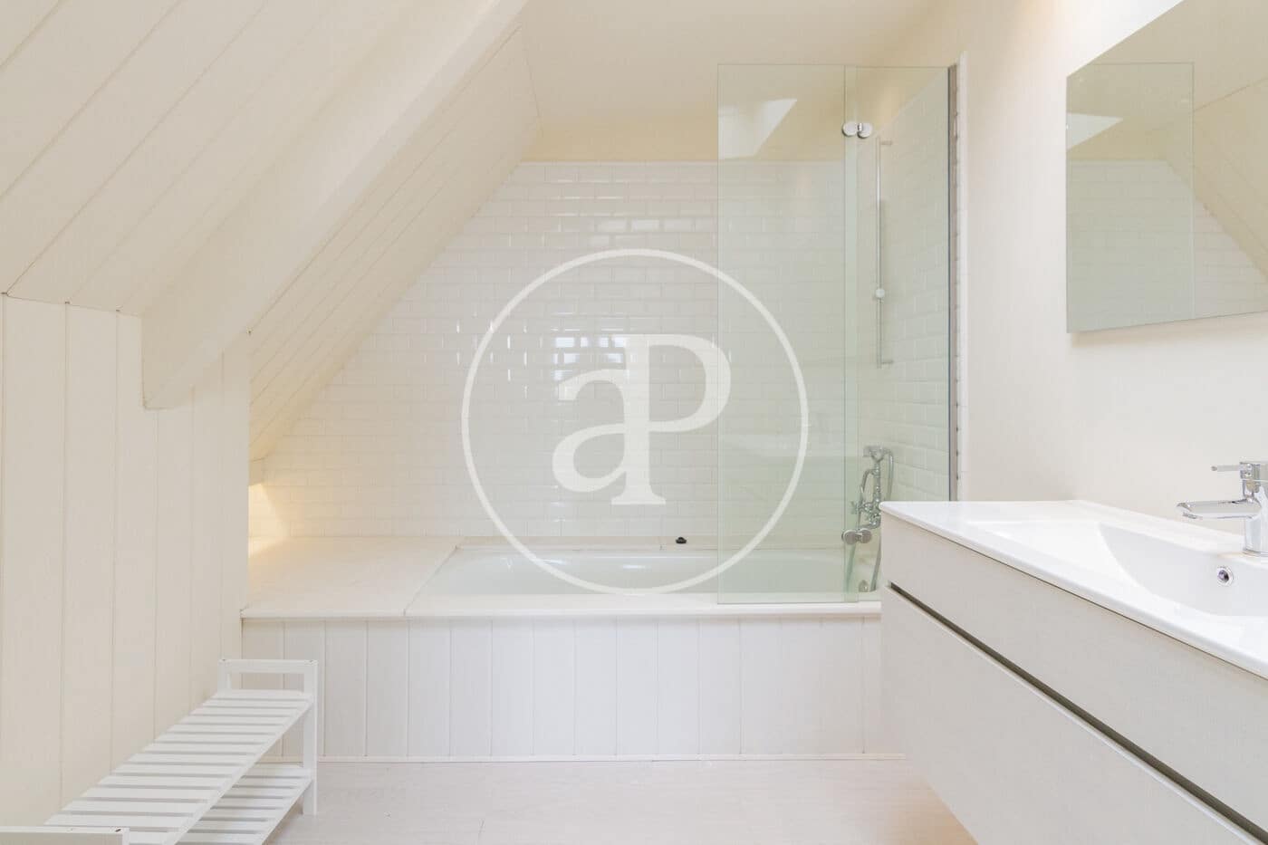 6 camera da letto Appartamento da affittare in Madrid citta con piscina - 8.250 € (Rif: 9574640)