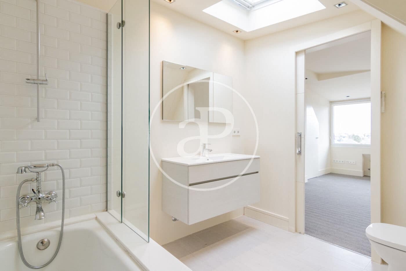 6 camera da letto Appartamento da affittare in Madrid citta con piscina - 8.250 € (Rif: 9574640)