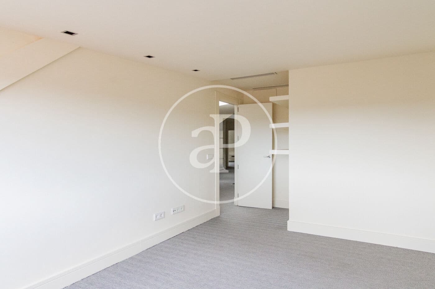 6 camera da letto Appartamento da affittare in Madrid citta con piscina - 8.250 € (Rif: 9574640)