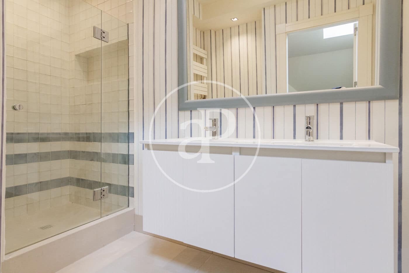 6 camera da letto Appartamento da affittare in Madrid citta con piscina - 8.250 € (Rif: 9574640)