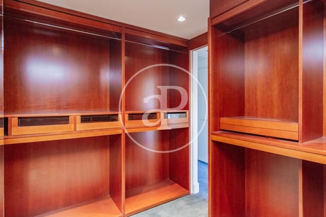 6 camera da letto Appartamento da affittare in Nueva España, Madrid città con piscina - 8.250 € (Rif: 9574640)