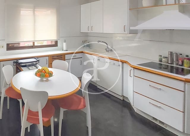 5 sypialnia Willa na sprzedaż w Corralejos, Miasto Madryt z basenem - 1 420 000 € (Ref: 9574641)